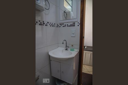 Casa à venda com 248m², 3 quartos e 6 vagasBanheiro de Serviço