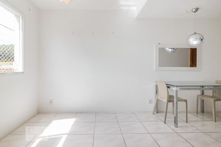 Sala de casa de condomínio à venda com 2 quartos, 68m² em Aberta dos Morros, Porto Alegre