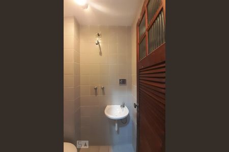 Apartamento à venda com 142m², 3 quartos e 2 vagasBanheiro de Serviço