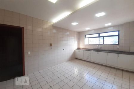 Apartamento à venda com 142m², 3 quartos e 2 vagasCozinha