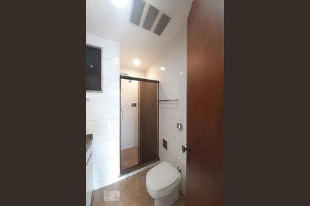 Apartamento à venda com 142m², 3 quartos e 2 vagasBanheiro da Suíte