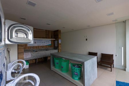 Studio para alugar com 30m², 1 quarto e 1 vaga Studio para alugar com 30m², 1 quarto e 1 vagaÁrea comum - Lavanderia