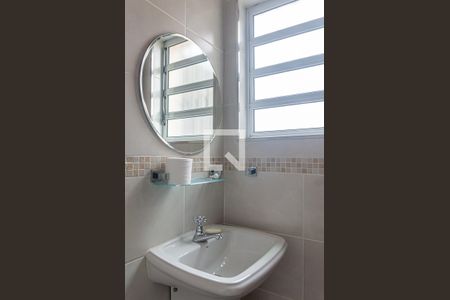 Casa à venda com 182m², 2 quartos e sem vaga Casa à venda com 182m², 2 quartos e sem vagaBanheiro da Suíte