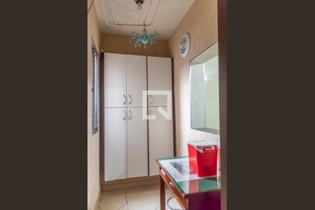 Casa à venda com 182m², 2 quartos e sem vaga Casa à venda com 182m², 2 quartos e sem vagaDespensa