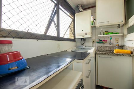 Apartamento à venda com 122m², 3 quartos e 2 vagasÁrea de Serviço