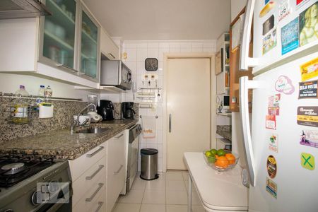 Apartamento à venda com 122m², 3 quartos e 2 vagasCozinha