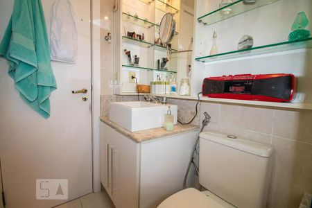 Apartamento à venda com 122m², 3 quartos e 2 vagasBanheiro da Suíte