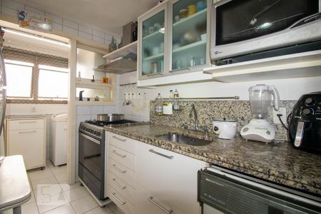 Apartamento à venda com 122m², 3 quartos e 2 vagasCozinha