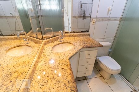 Banheiro de apartamento à venda com 2 quartos, 59m² em Cambuci, São Paulo