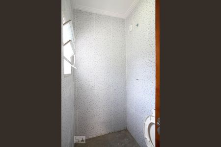 Casa à venda com 175m², 2 quartos e 2 vagasBanheiro de Serviço
