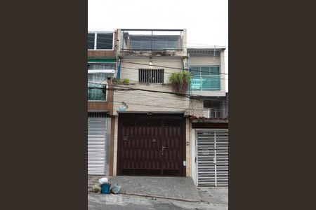 Casa à venda com 175m², 2 quartos e 2 vagasFachada