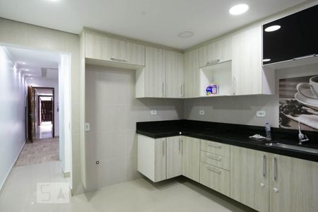 Casa à venda com 175m², 2 quartos e 2 vagasCozinha