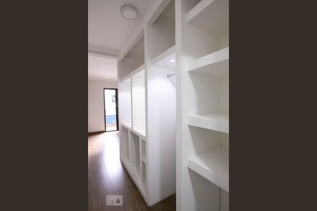 Casa à venda com 175m², 2 quartos e 2 vagasDetalhe