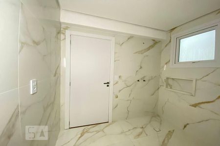 Apartamento para alugar com 188m², 3 quartos e 3 vagas Apartamento para alugar com 188m², 3 quartos e 3 vagasBanheiro da Suíte