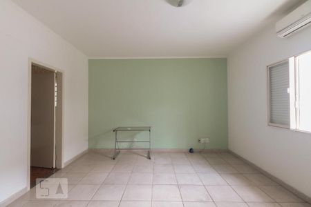 Casa à venda com 300m², 8 quartos e 9 vagas Casa à venda com 300m², 8 quartos e 9 vagasSuíte