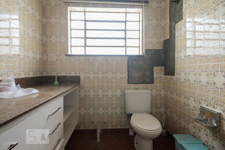 Casa à venda com 300m², 8 quartos e 9 vagas Casa à venda com 300m², 8 quartos e 9 vagasBanheiro Suíte