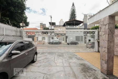 Casa à venda com 300m², 8 quartos e 9 vagas Casa à venda com 300m², 8 quartos e 9 vagasGaragem