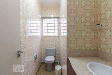 Casa à venda com 300m², 8 quartos e 9 vagas Casa à venda com 300m², 8 quartos e 9 vagasLavabo