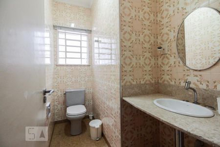 Casa à venda com 300m², 8 quartos e 9 vagas Casa à venda com 300m², 8 quartos e 9 vagasLavabo