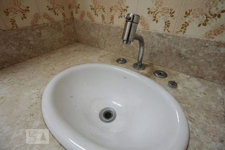 Casa à venda com 300m², 8 quartos e 9 vagas Casa à venda com 300m², 8 quartos e 9 vagasLavabo