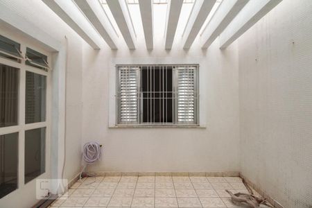 Casa à venda com 300m², 8 quartos e 9 vagas Casa à venda com 300m², 8 quartos e 9 vagasJardim de inverno