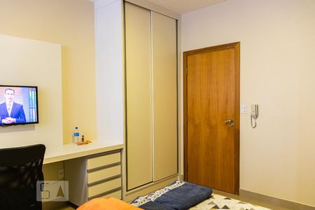 Quarto de apartamento à venda com 1 quarto, 28m² em Vila Paquetá, Belo Horizonte