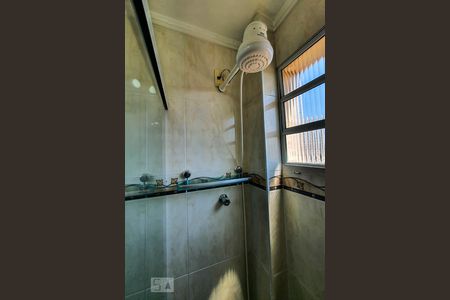 Banheiro de kitnet/studio para alugar com 1 quarto, 31m² em Liberdade, São Paulo