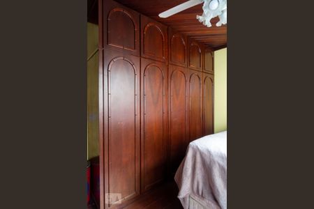 Apartamento à venda com 255m², 5 quartos e 2 vagasQuarto 2