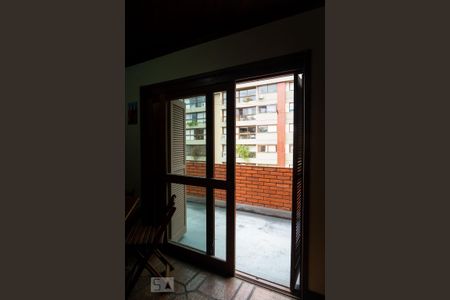 Apartamento à venda com 255m², 5 quartos e 2 vagasCobertura