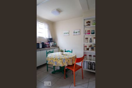 Apartamento à venda com 255m², 5 quartos e 2 vagasCozinha