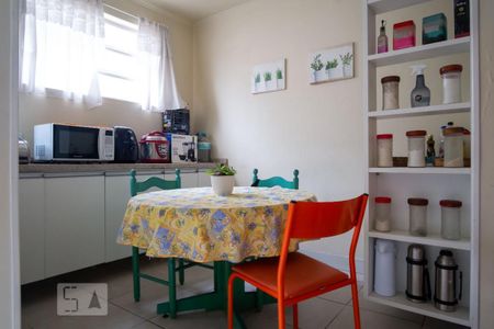 Apartamento à venda com 255m², 5 quartos e 2 vagasCozinha