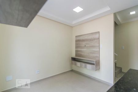 Sala de casa à venda com 2 quartos, 148m² em Parque Jaçatuba, Santo André