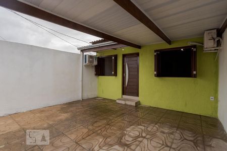 Casa à venda com 98m², 2 quartos e 1 vagaPátio