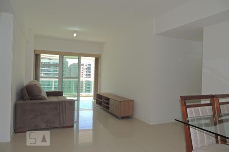 Sala de apartamento para alugar com 2 quartos, 77m² em Jacarepaguá, Rio de Janeiro