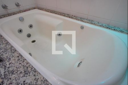 Apartamento à venda com 101m², 3 quartos e 2 vagasBanheiro da Suíte