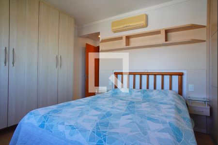 Suíte de apartamento para alugar com 3 quartos, 101m² em São João, Porto Alegre
