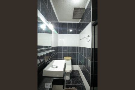 Casa à venda com 159m², 4 quartos e 1 vagaBanheiro