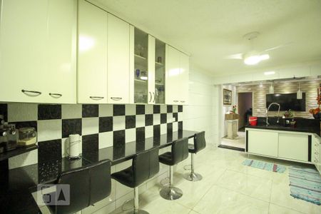 Casa à venda com 159m², 4 quartos e 1 vagaCozinha