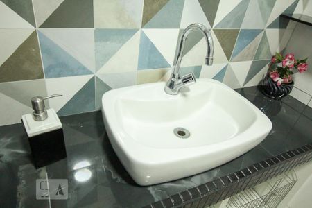 Casa à venda com 159m², 4 quartos e 1 vagaBanheiro Quarto 4 - Suíte