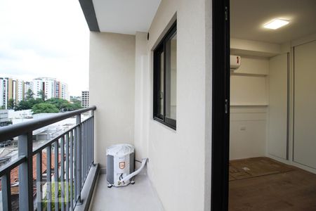 Varanda  de kitnet/studio para alugar com 1 quarto, 25m² em Indianópolis, São Paulo