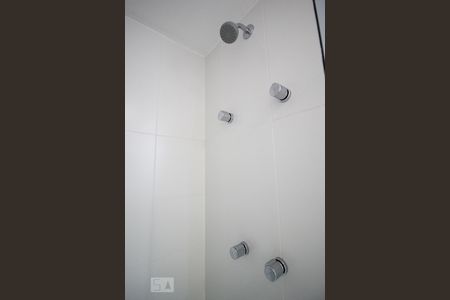 Banheiro  de kitnet/studio para alugar com 1 quarto, 25m² em Indianópolis, São Paulo