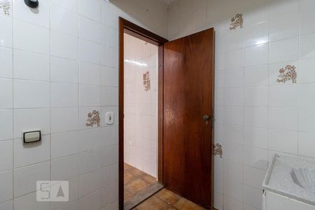 Casa para alugar com 60m², 1 quarto e sem vagaBanheiro
