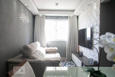 Sala de apartamento para alugar com 2 quartos, 45m² em Vila Nova Curuca, São Paulo