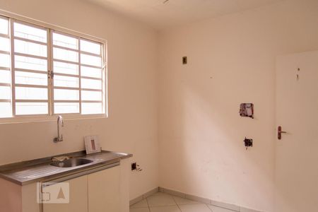 Casa à venda com 217m², 5 quartos e 3 vagasQuarto 2