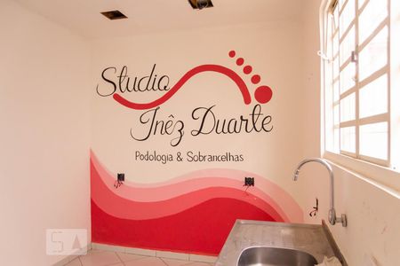 Casa à venda com 217m², 5 quartos e 3 vagas Casa à venda com 217m², 5 quartos e 3 vagasQuarto 2