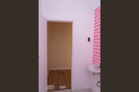 Casa à venda com 217m², 5 quartos e 3 vagas Casa à venda com 217m², 5 quartos e 3 vagasSuíte do Quarto 5