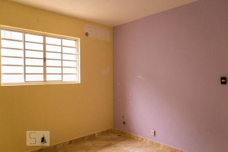 Casa à venda com 217m², 5 quartos e 3 vagas Casa à venda com 217m², 5 quartos e 3 vagasQuarto 3