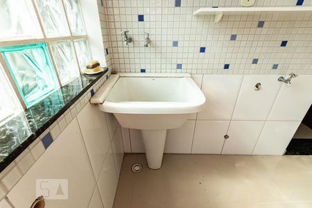 Casa para alugar com 180m², 3 quartos e 2 vagas Casa para alugar com 180m², 3 quartos e 2 vagasÁrea de serviço