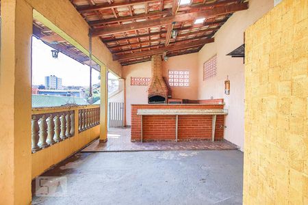 Casa para alugar com 180m², 3 quartos e 2 vagas Casa para alugar com 180m², 3 quartos e 2 vagasChurrasqueira