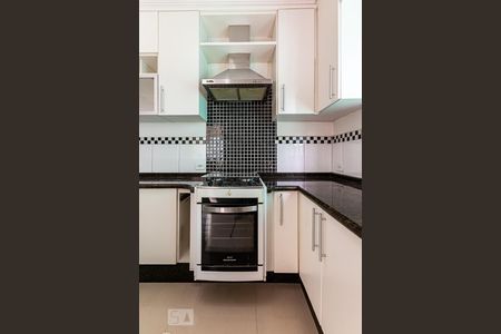 Casa para alugar com 180m², 3 quartos e 2 vagas Casa para alugar com 180m², 3 quartos e 2 vagasCozinha